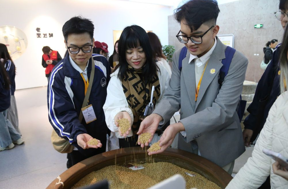 天天学习｜这段“红色旅程” 中越领导人共同开启