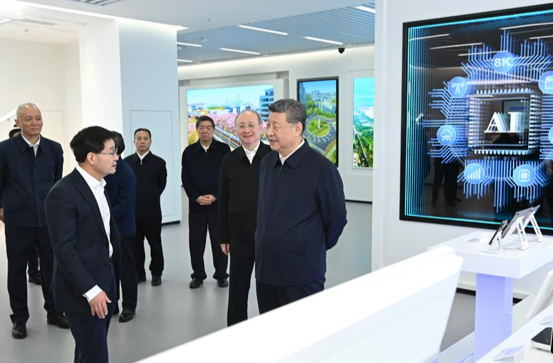 时政微观察丨加快建设网络强国 更好造福国家和人民