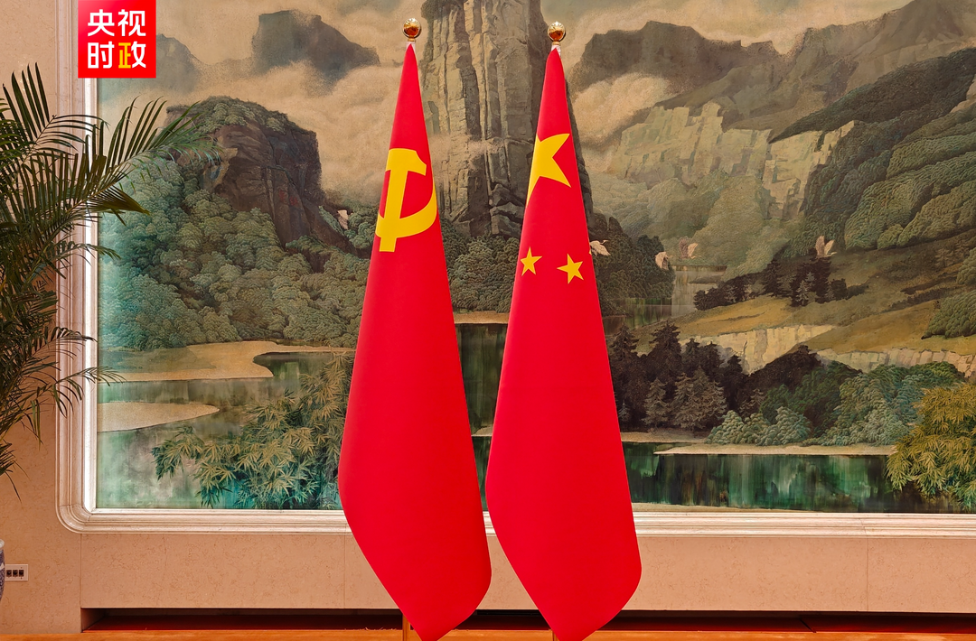 习近平会见老挝人民革命党中央总书记、国家主席特使沙伦赛