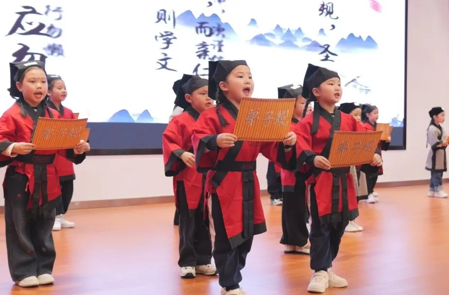 汉寿县举行第31个“世界读书日”暨首个法定“全民阅读活动周”主题活动