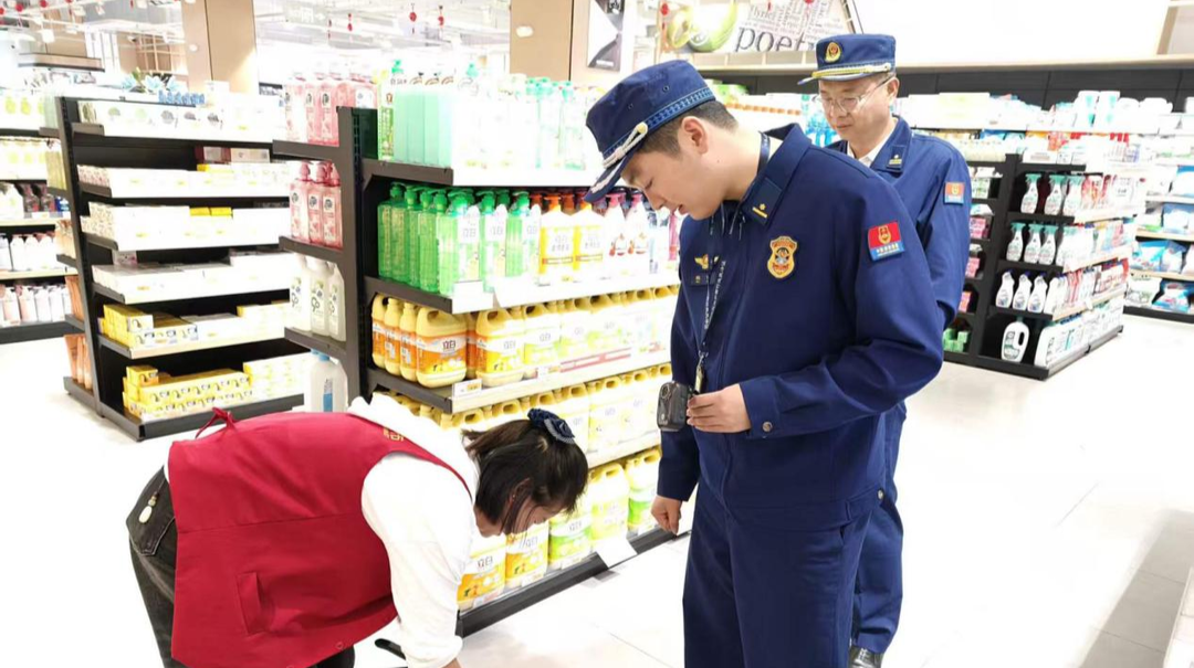 保靖消防拧紧节前“安全阀”