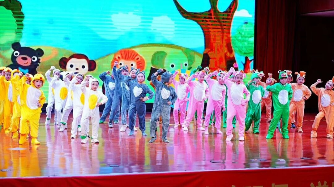 阅读悦跨界 成长向未来——湘西州溶江小学多彩活动打造“书香校园”