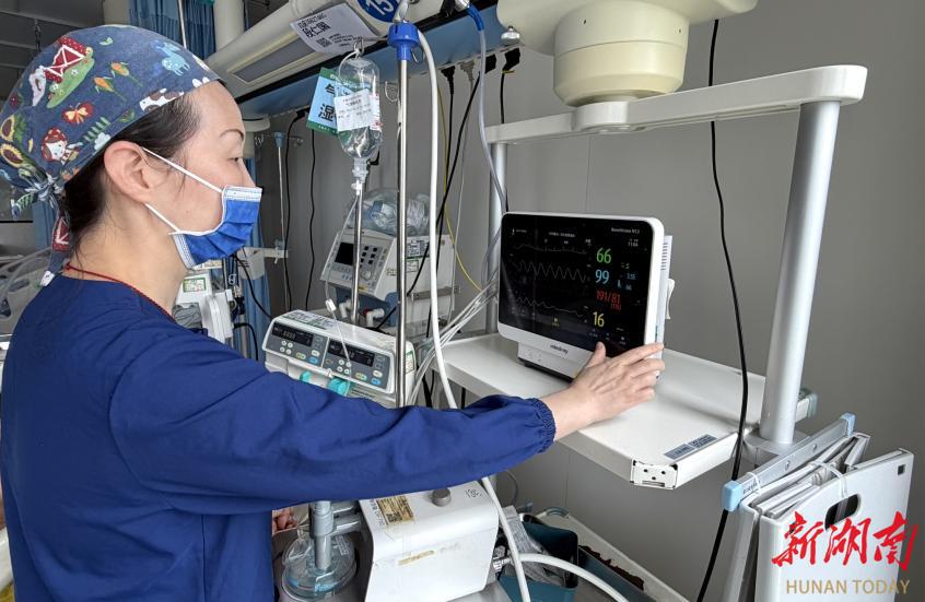 南华大学附属南华医院重症医学科一区护士肖熠：三十载白衣坚守 ICU里守护生命微光