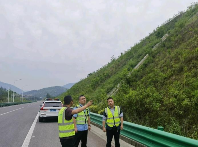 常德交通执法部门开展高速公路执法检查