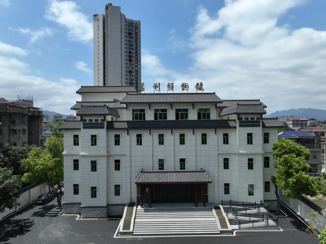 紧急通知：慈利博物馆“出逃”人民广场！带上你爱的人，赴一场跨越20万年的约会