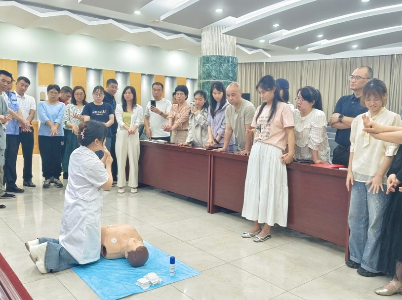耒阳：急救知识进机关 筑牢生命防护网