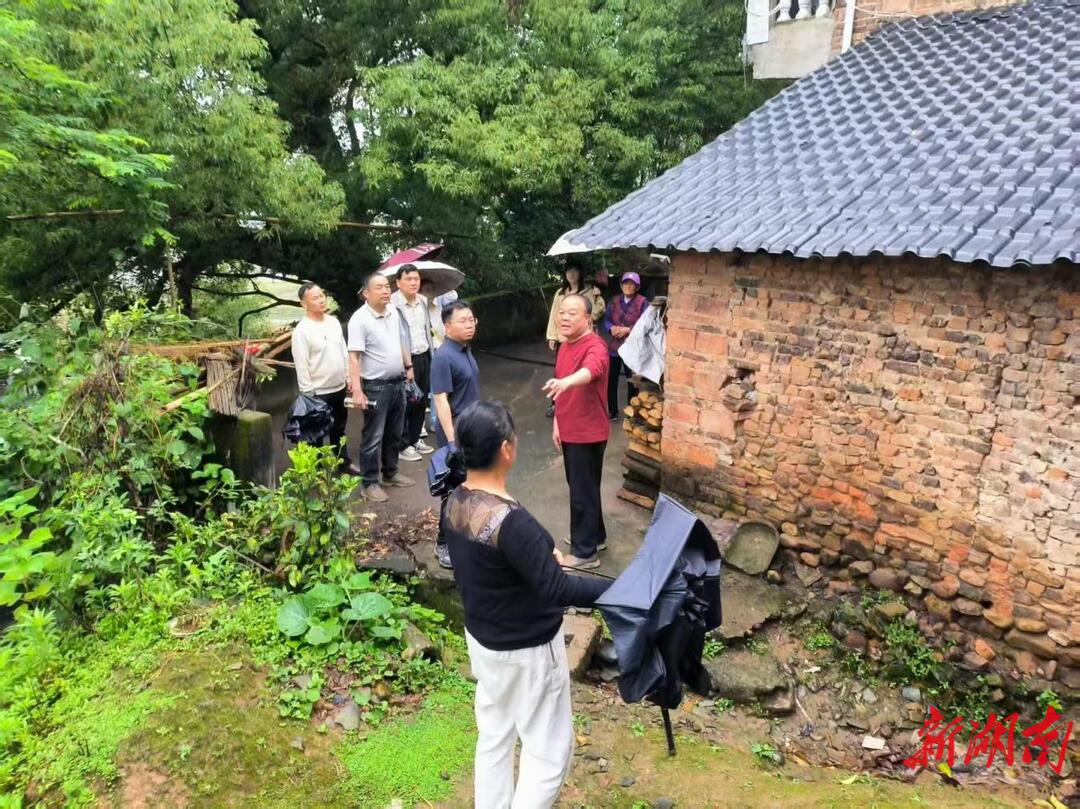迎战汛情丨慈利县阳和土家族乡：让党旗在防汛一线高高飘扬