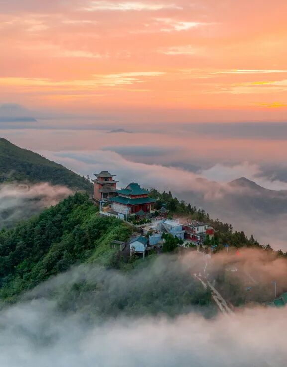6、云山胜景胜蓬莱 -陈韩勇-13787851828.jpg