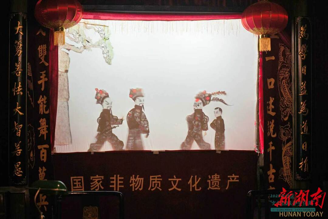 艺润开福传雅韵 茶馆听戏惠民生