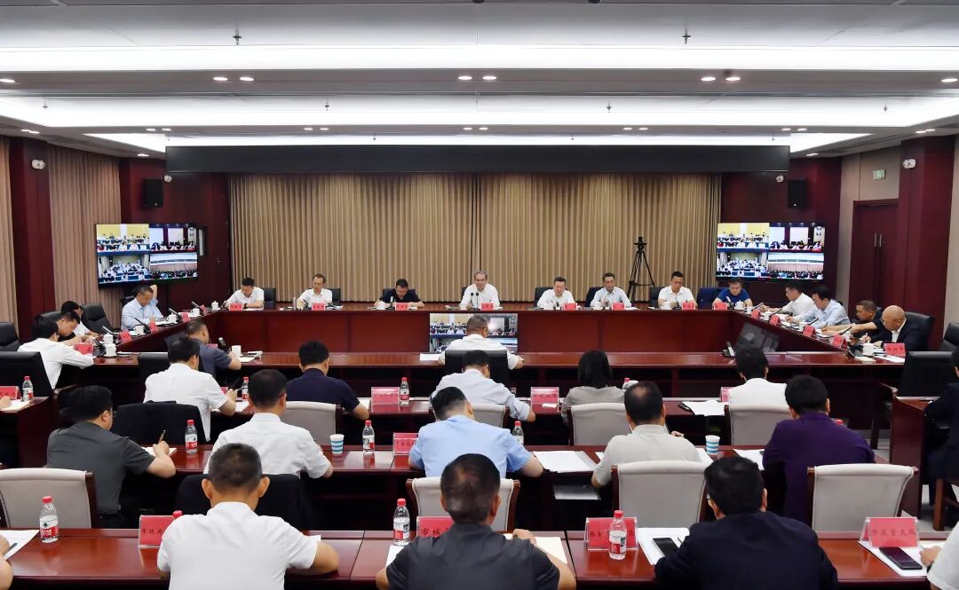 张家界市召开安全生产大排查大整治工作讲评会