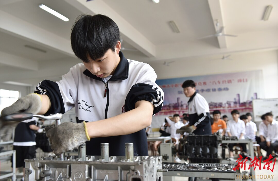 蓝山职中举办第十八届学生技能竞赛 全力培育能工巧匠、大国工匠