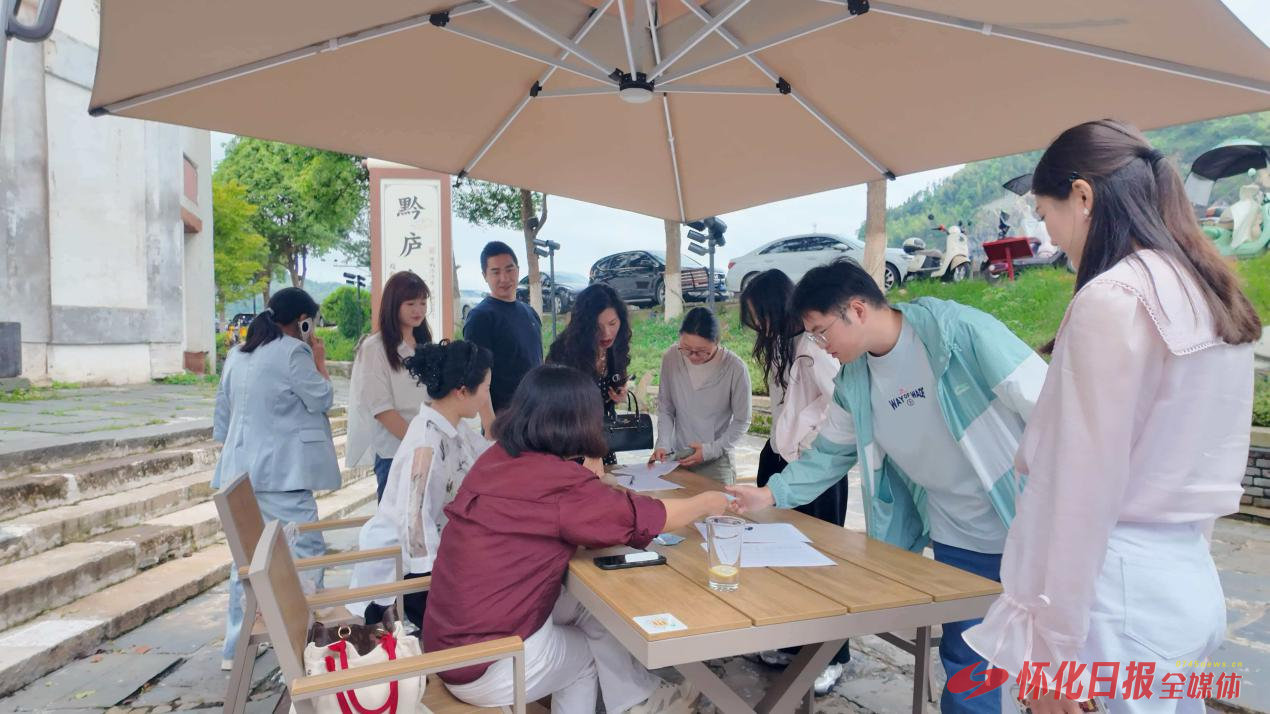 洪江市：古城相约觅知音 青春结缘聚古城