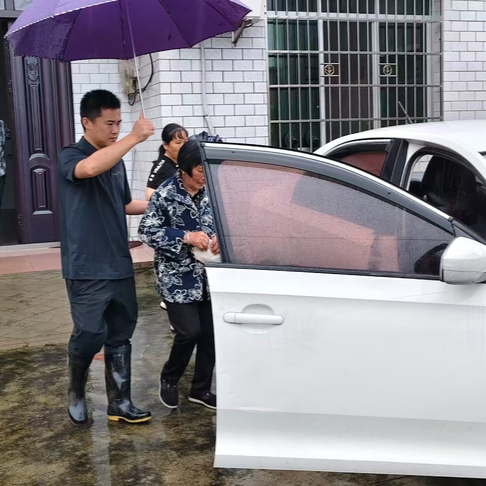 应对强降雨！湘乡紧急转移避险56户157人