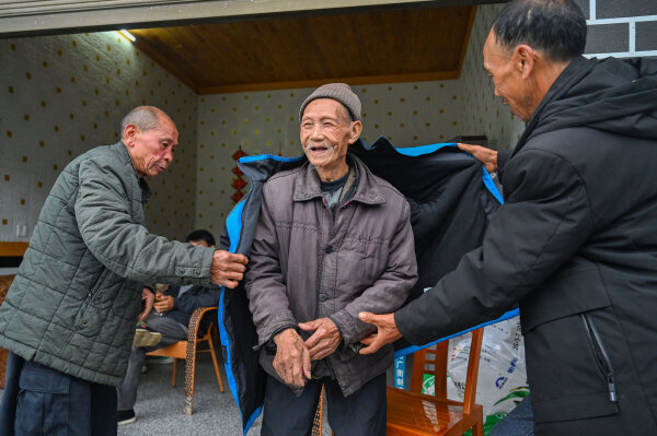 芙蓉国评论 | 对受灾群众既要“转移得出”，也要“安置得好”
