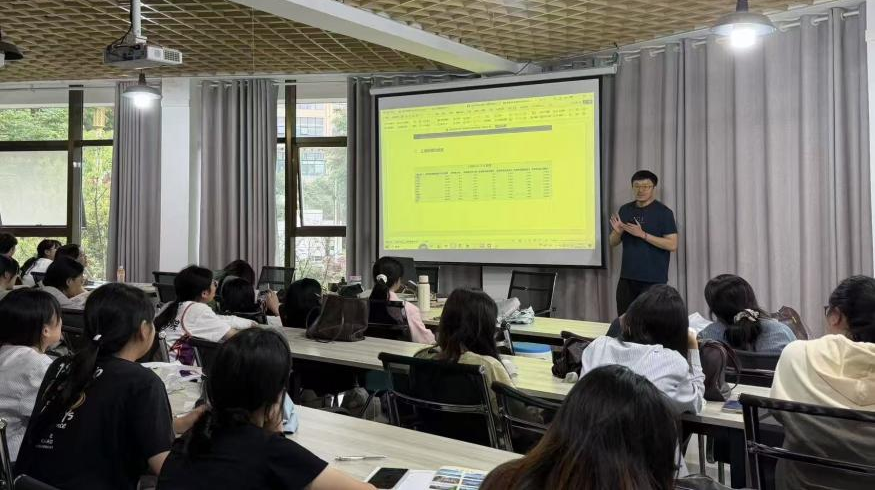 直播月销200万 产教融合大突破