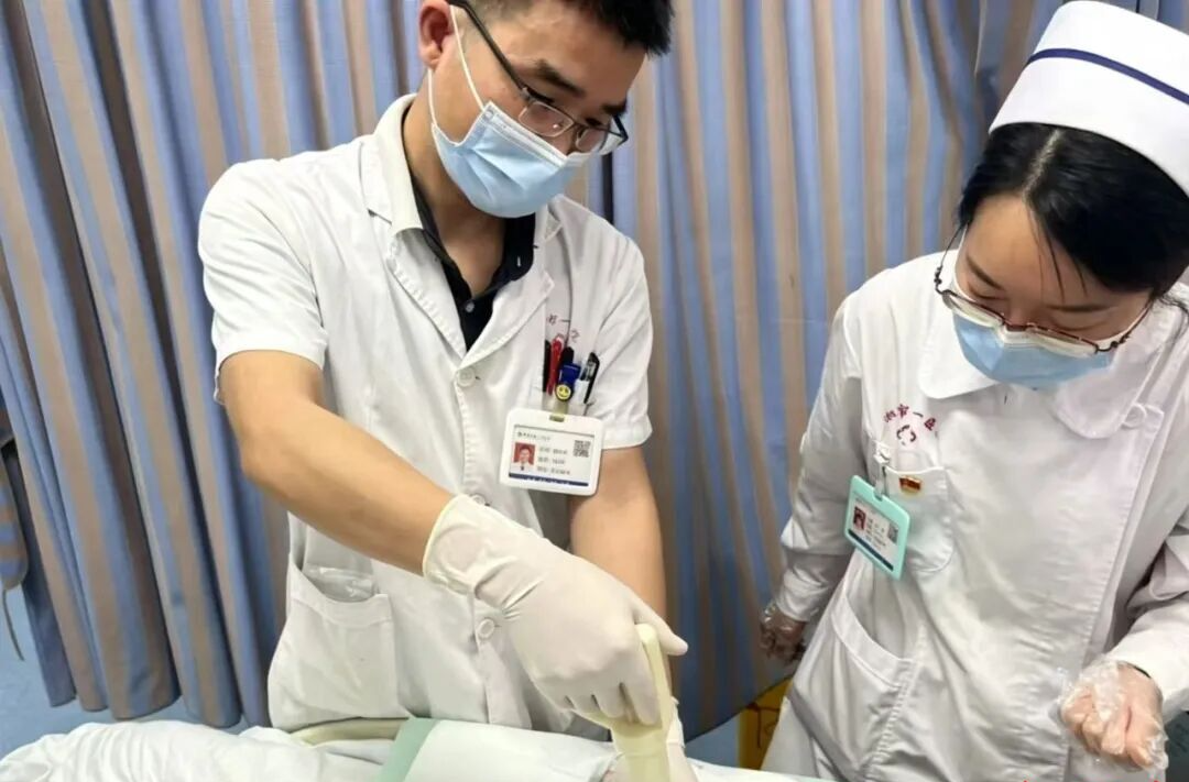 颈肩腰腿痛别硬扛！湘潭市第一人民医院这位康复医师用“针”功夫说话