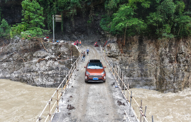 众志成城筑防线 风雨同舟护家园 ——湖南全力开展防汛抢险救援纪实