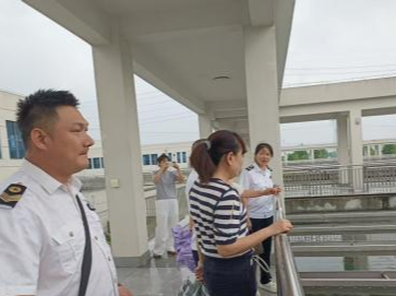 汛期严查防隐患 筑牢饮水“安全线”