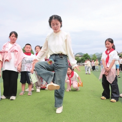 健康第一 心向阳光@湖南日报图片新闻