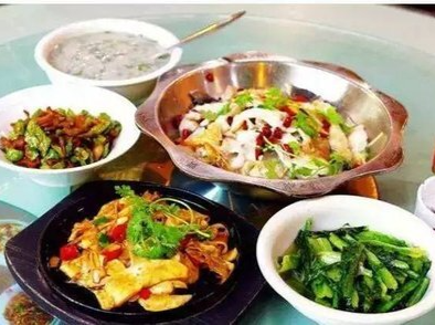 气温升高，自制腌菜、隔夜剩菜更不能随便吃