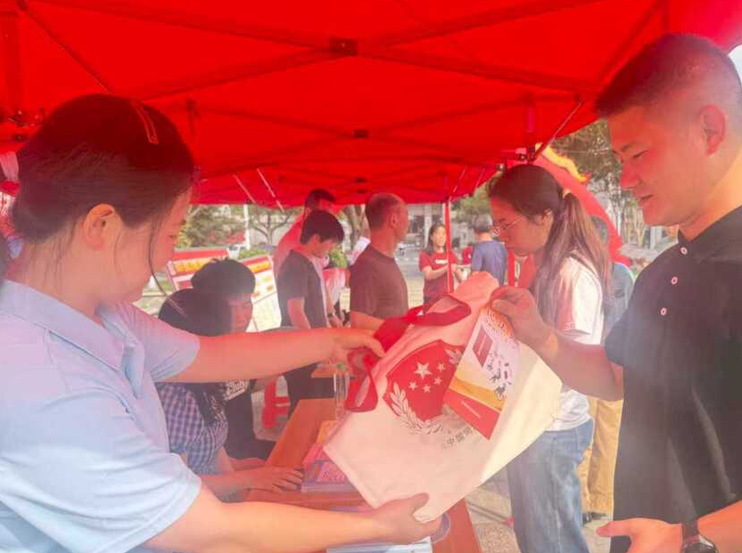 “典”亮犀城，法治同行——茶陵开展民法典系列宣传活动