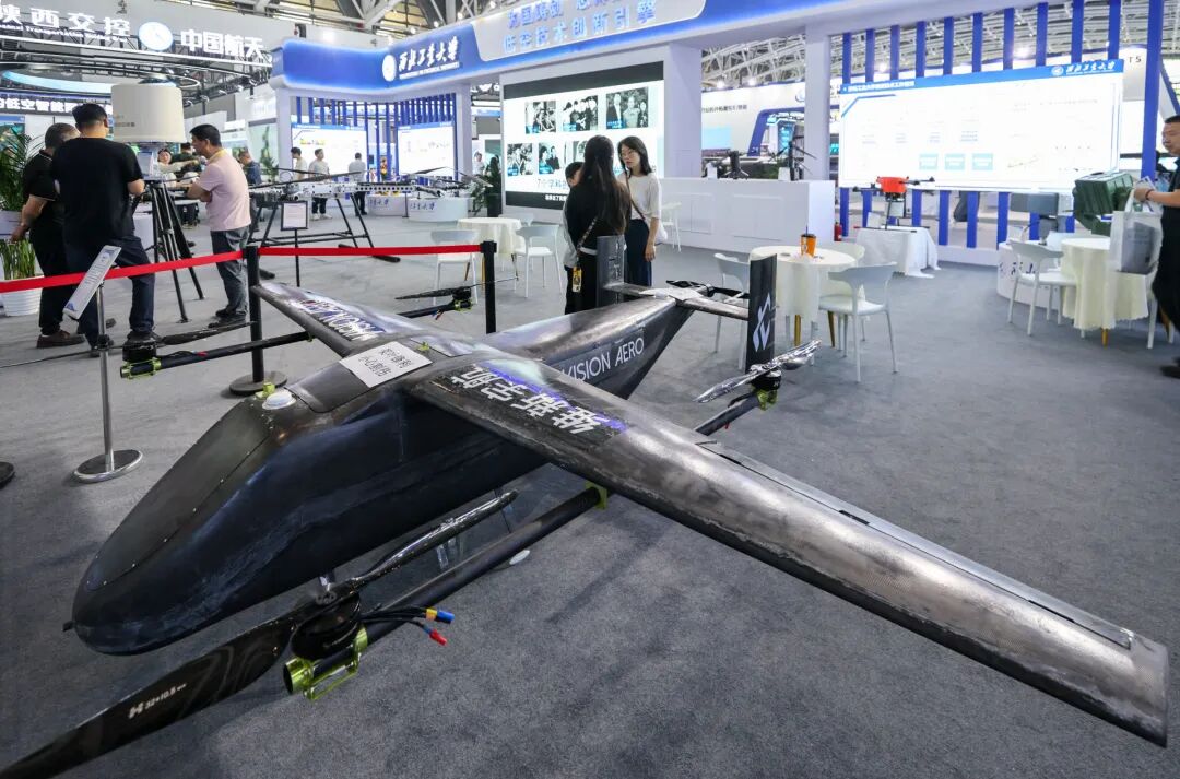2026年5月24日,西安国际会展中心,丝博会首次系统设立的“航空/低空经济展区”亮相。(视觉中国|图)