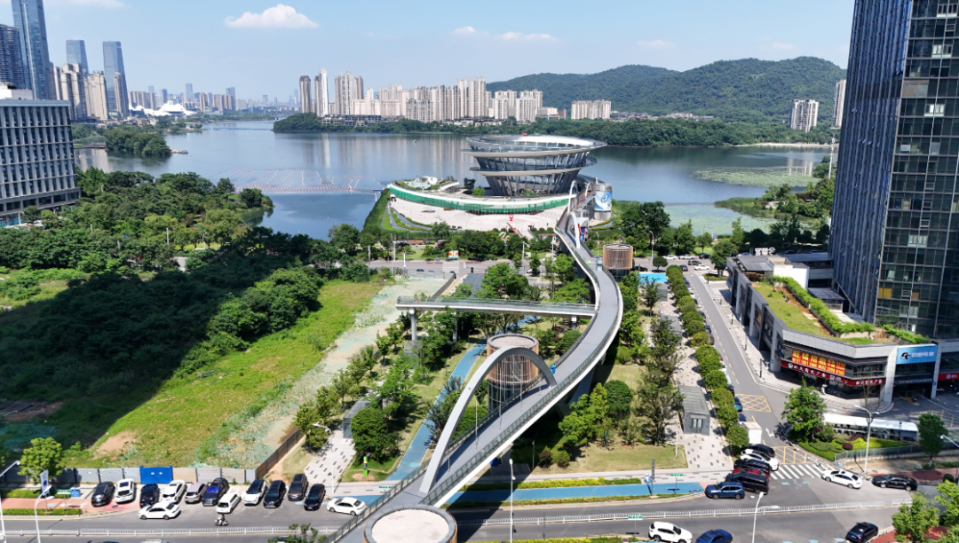 梅溪湖中轴线健康步道亮相