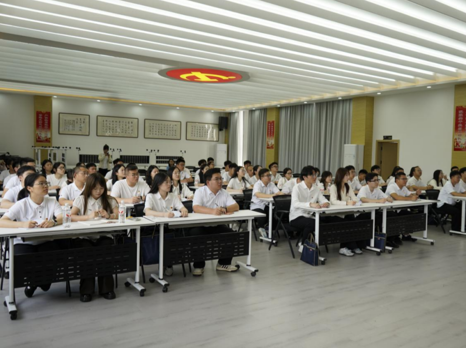 走企业、学党史、探新农、访非遗……这场调研收获满满