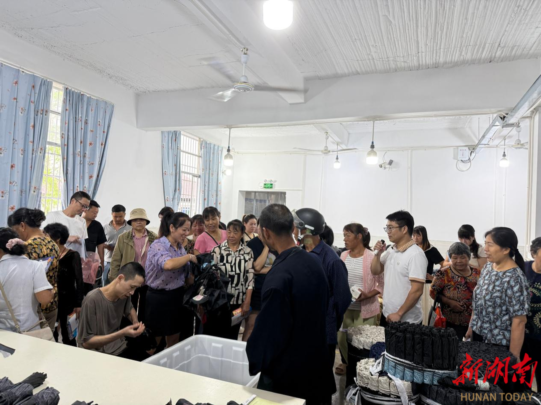 祁阳人社送技能上门