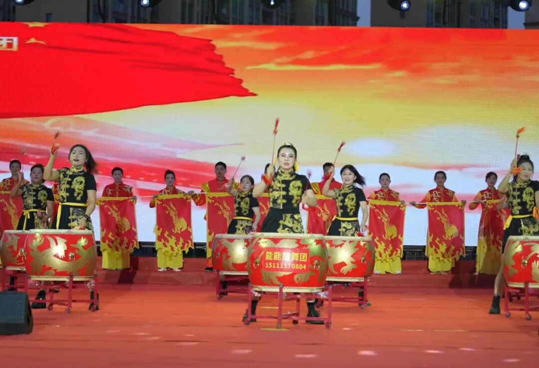 文明新风耀城乡，安仁县举行“庆七一”群众文艺晚会