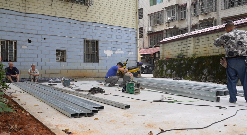 补齐民生配套短板 我市加快推进电动自行车充电设施建设 (2).png