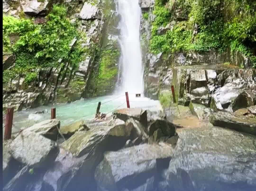 受台风“美莎克”影响，湖南多地景区临时闭园