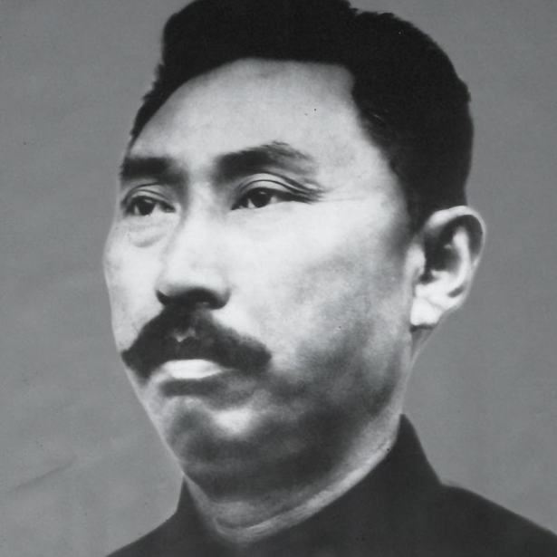 “湘西王”的隐忍与坚持