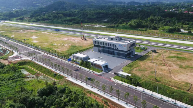 支部建在试验台架上，这一团队托举国产大飞机