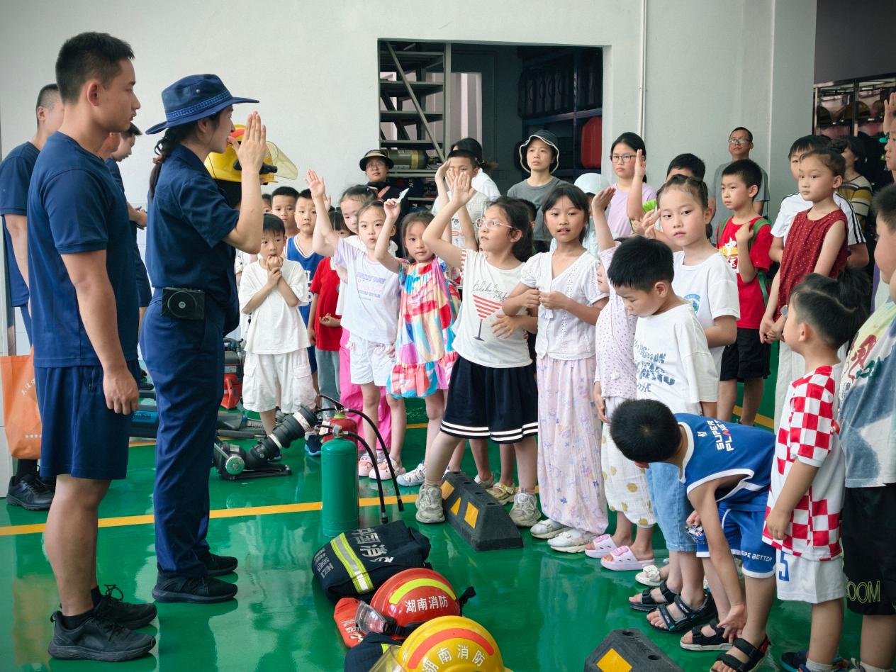 这场亲子消防公益课堂，学了啥？