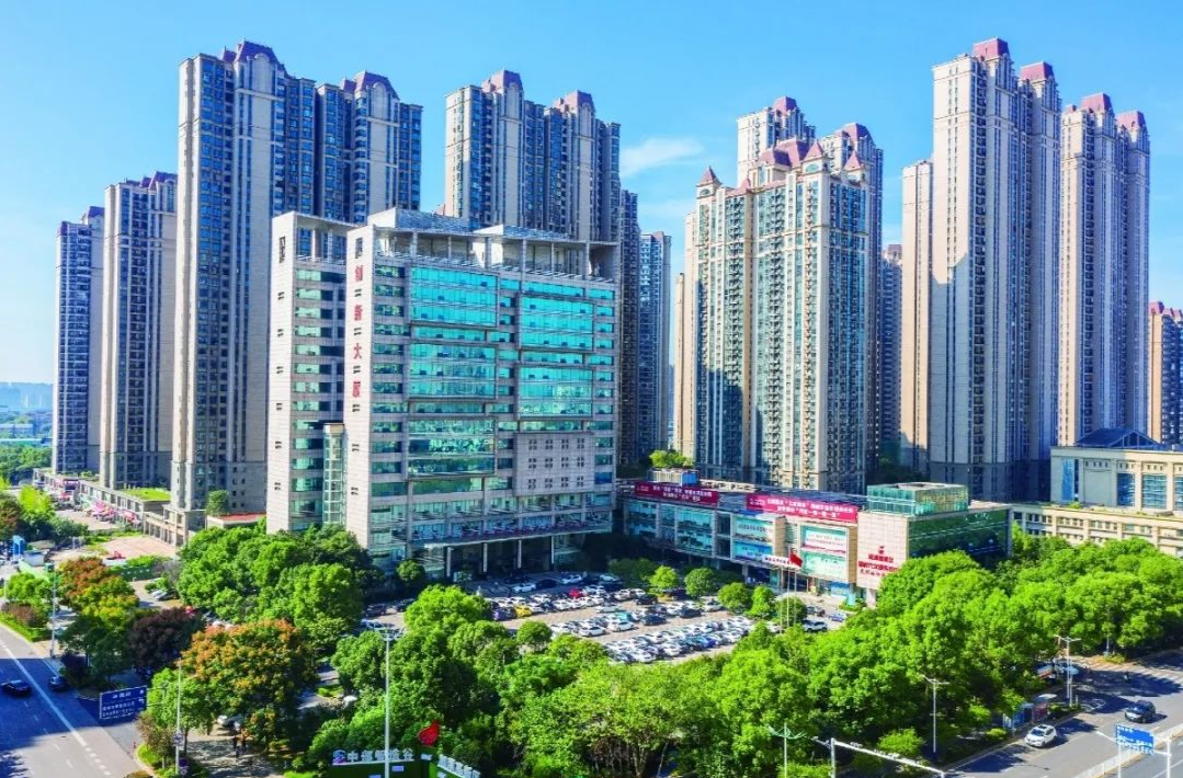 湘潭高新区助企清收396万元 企业送锦旗点赞“贴心人”