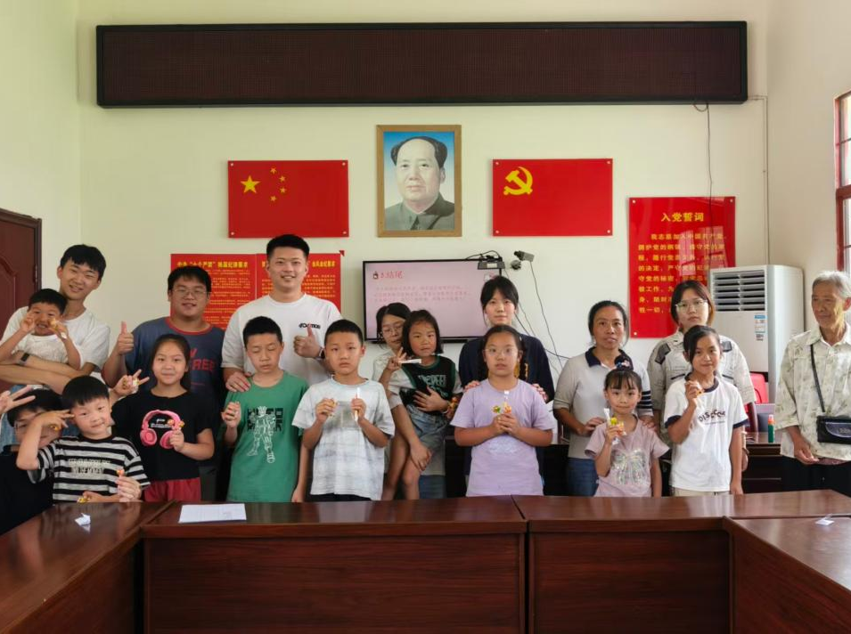 阅读学习+安全科普！暑托班开启充实假期
