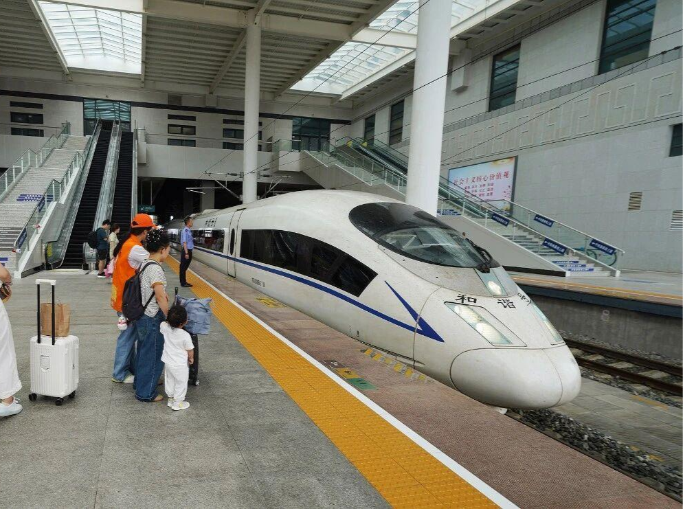 “未成年人独自乘坐高铁攻略”不可信！背后隐藏安全风险