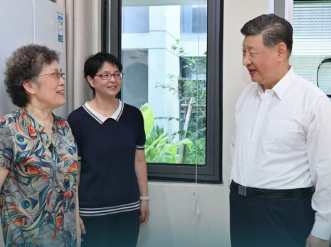 此行间·“一枝一叶总关情”！总书记走进老百姓的家