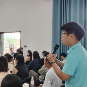 湖南共青团“答问式”宣讲走进麻阳中寨坪村