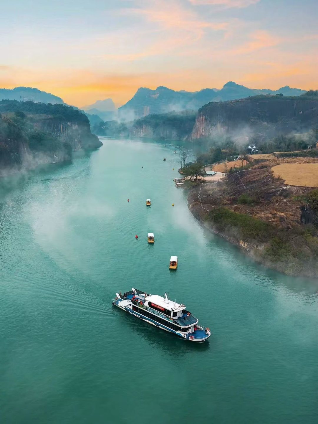 走霞客故道，看碧水丹霞！苏仙区翠江水路旅游客运精品航线通过验收