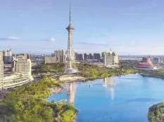 何恩广为“湘超”株洲主场首场比赛开球