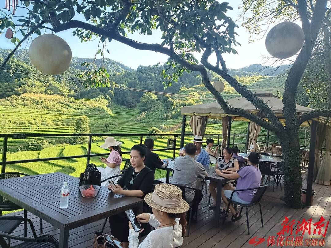 乡野田园焕生机，近郊文旅人气旺