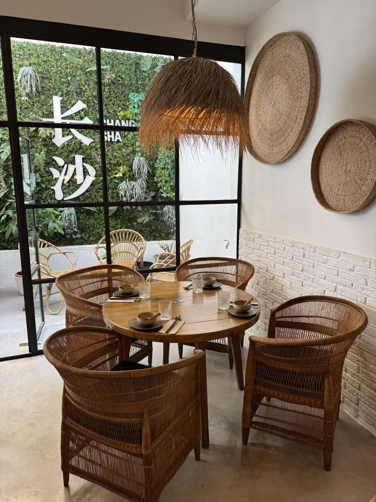 湘菜出海⑧|不靠妥协换市场,用湘味文化征服欧洲食客