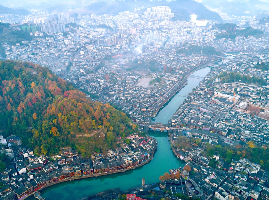 与张家界山水互补 湘西州打造四张“国际名片”@湖南日报市州头条