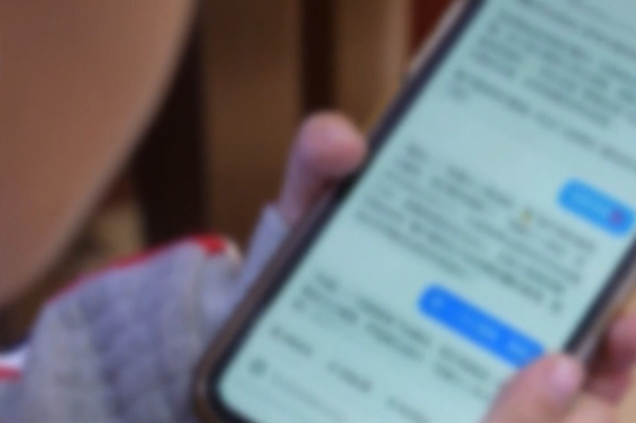 当孩子们和“AI搭子”谈心 安全边界在哪里？