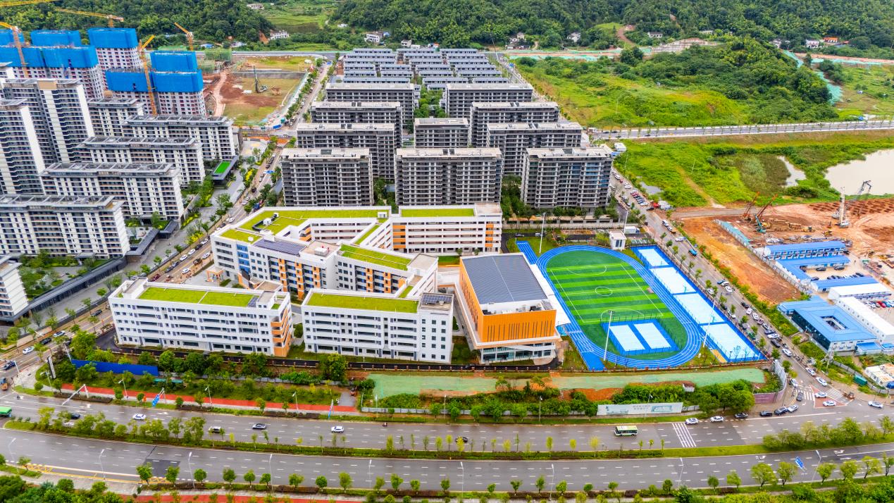 博才梅溪湖木棉小学完成建设 秋季正式开学迎新