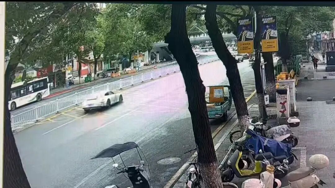 听见轰鸣，即刻出手！郴州交管严查车辆 “炸街” 改装扰民行为