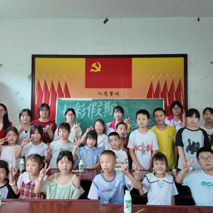 “科学课实在太有趣了！”暑期公益课堂点亮七彩假期