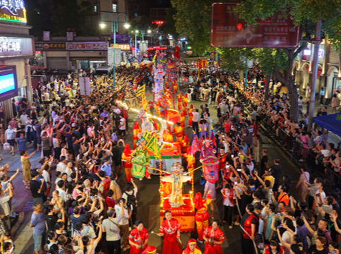 洪江区：“越夜越精彩”正成为文旅闪亮新名片